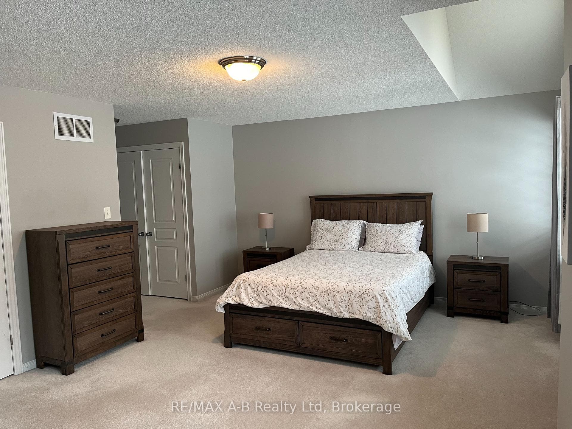 19 Valleyside Lane Unit 19 photo 11