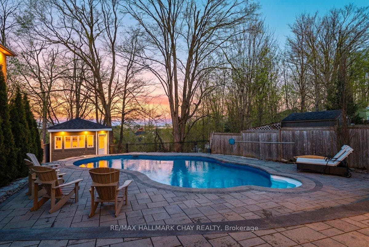 21 Tascona Court photo 4