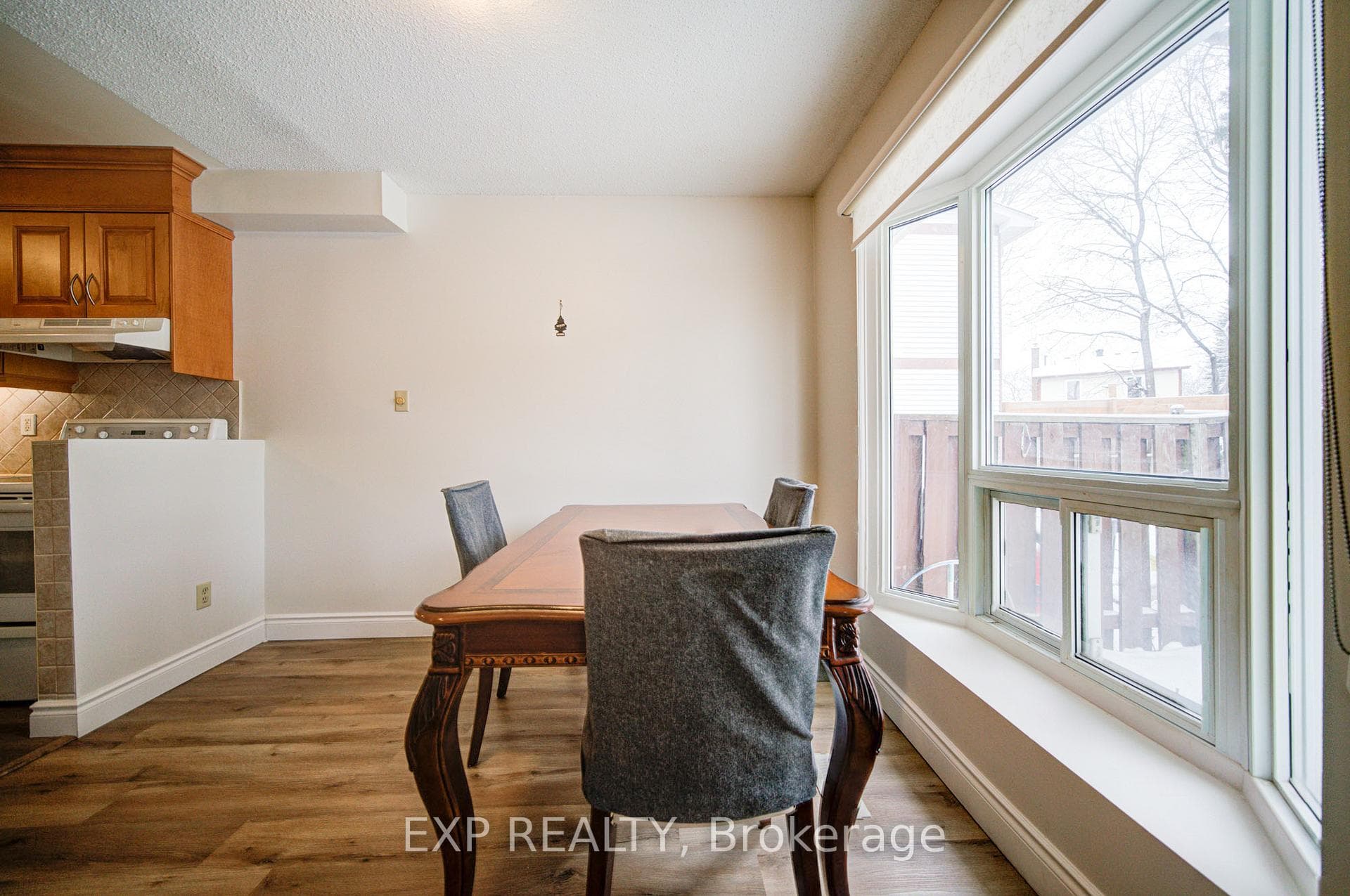 12 Sadlee Cove Crescent photo 10