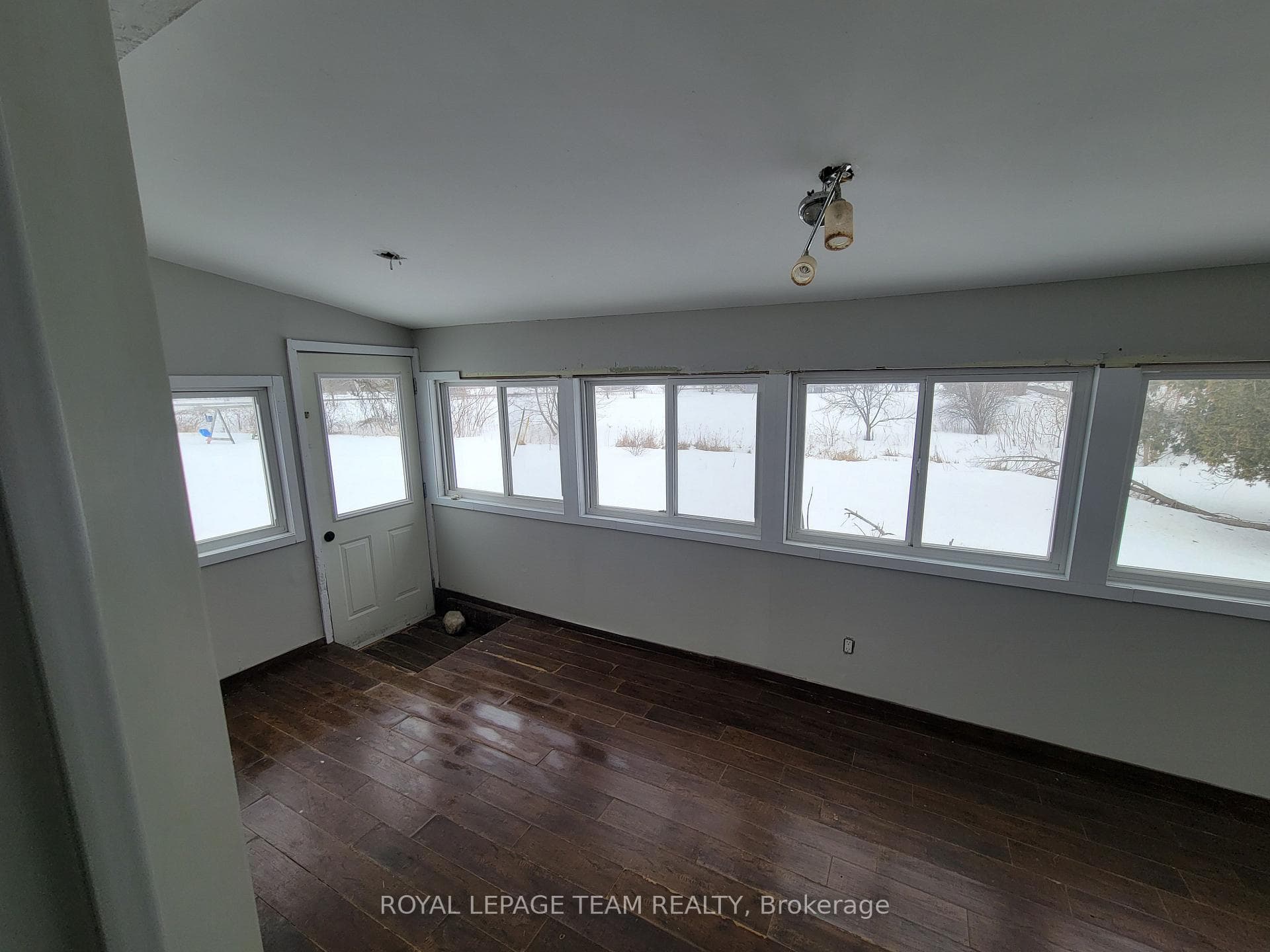 3 Season Sunroom.