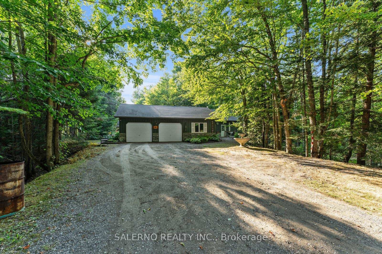 3992 Penetanguishene Road photo 7