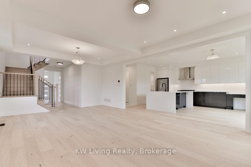 20 Berczy Manor Crescent photo 10