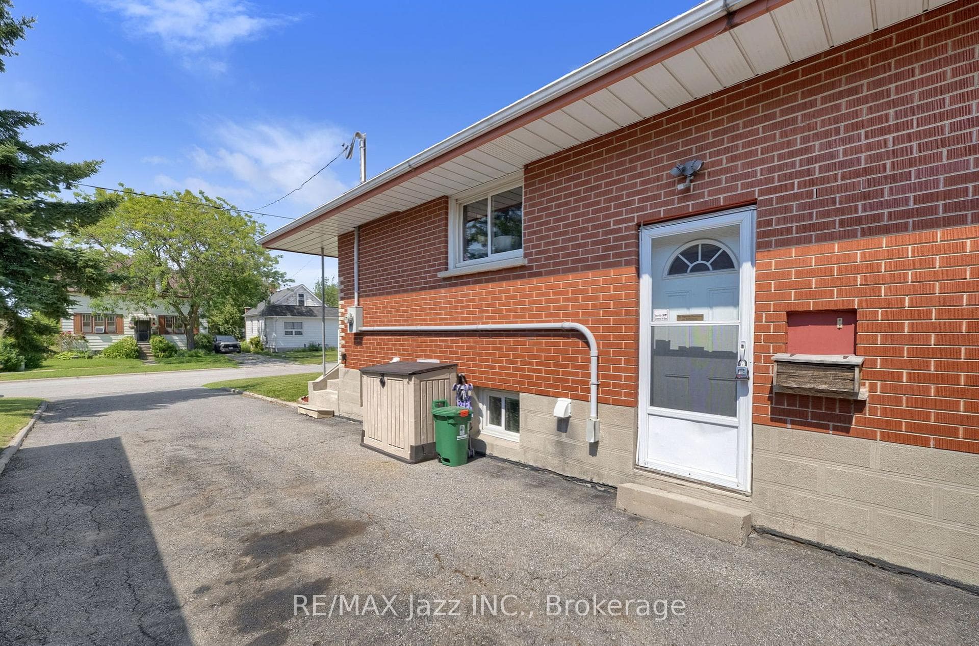 217 Annis Street photo 44