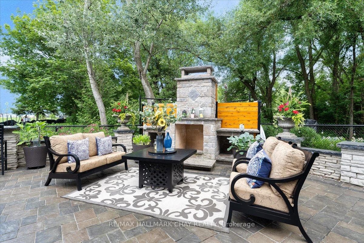 665 Park Road photo 33