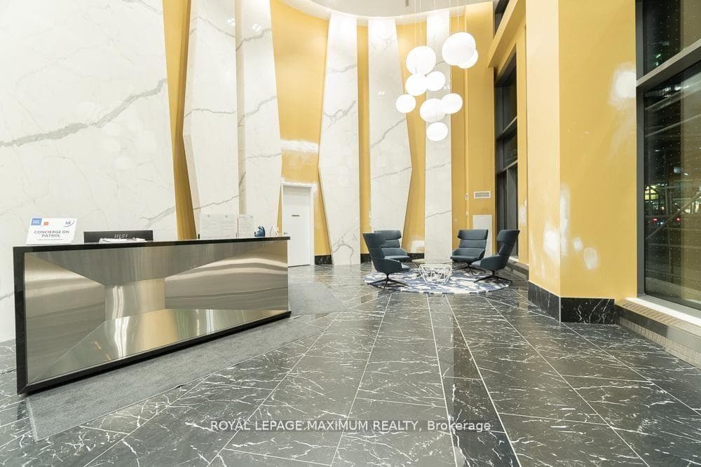 70 Princess Street Unit 2015 E photo 26