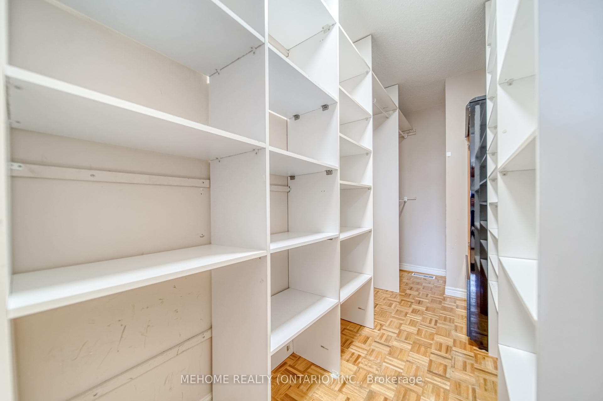 55 D'amato Crescent photo 27