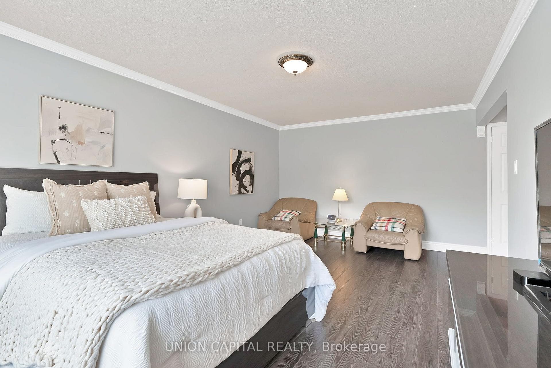 35 Mccarty Crescent photo 24