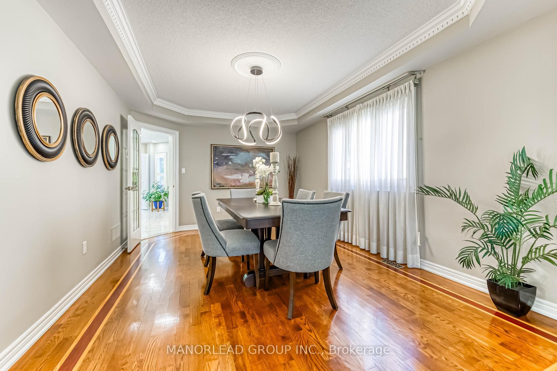 572 Wycliffe Avenue photo 8