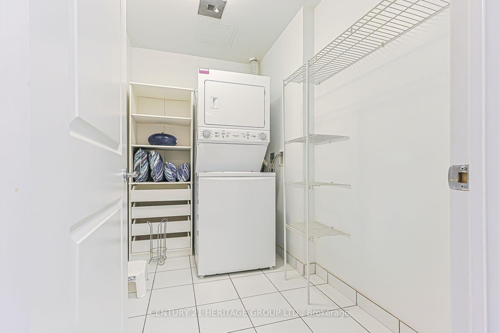 111 Civic Square Gate Unit 210 photo 14