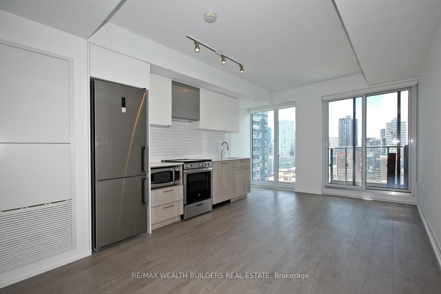 251 Jarvis Street Unit 2107 photo 10