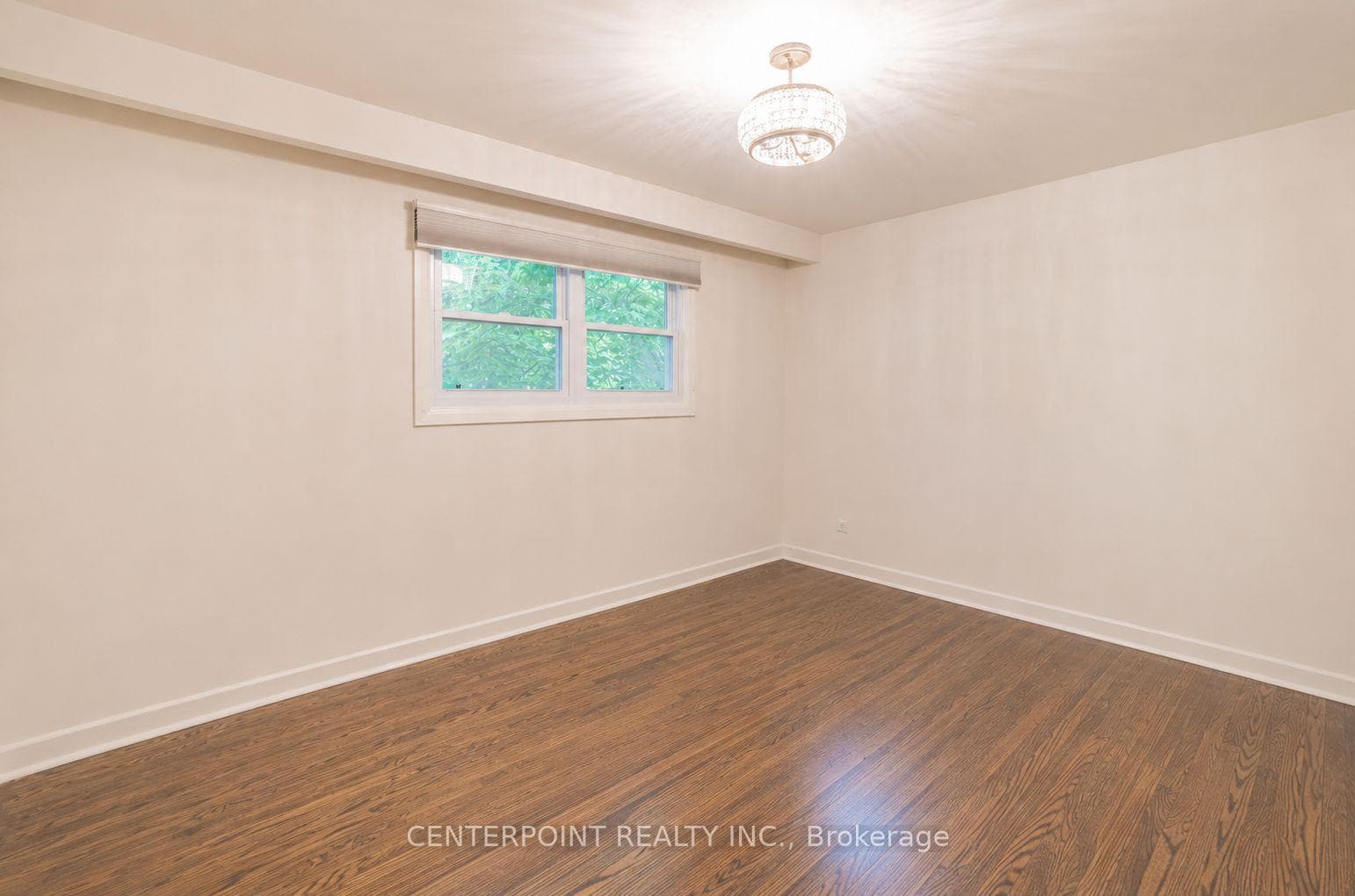 7 Elliott Avenue photo 15