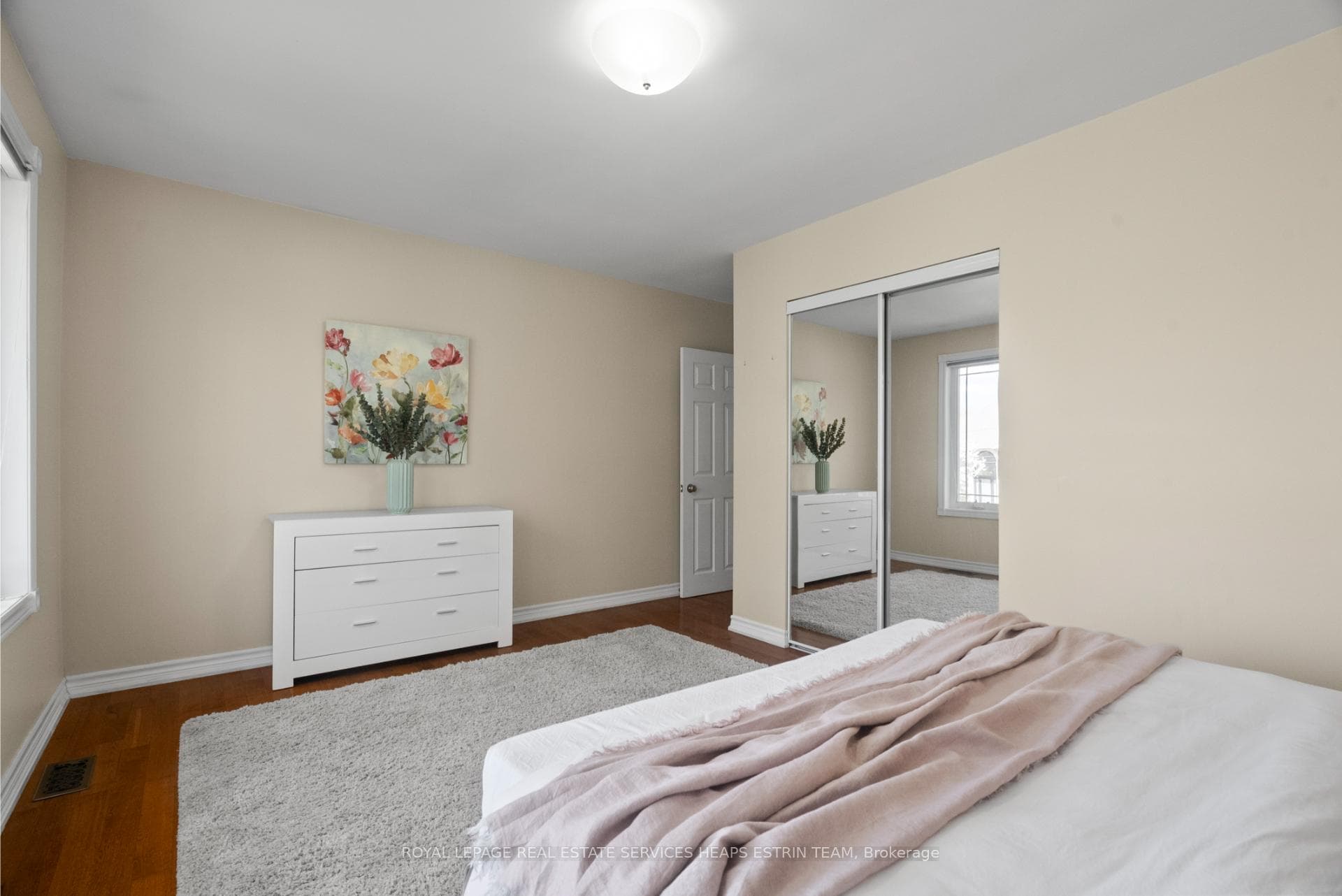 73 Owen Boulevard photo 22