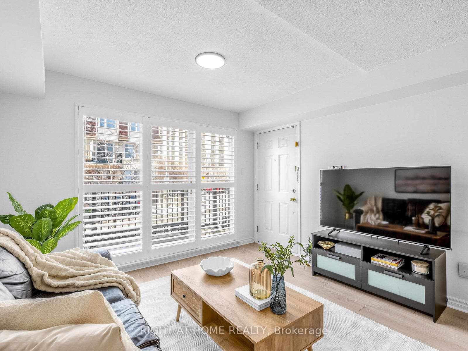 65 George Appleton Way Unit 2085 photo 4