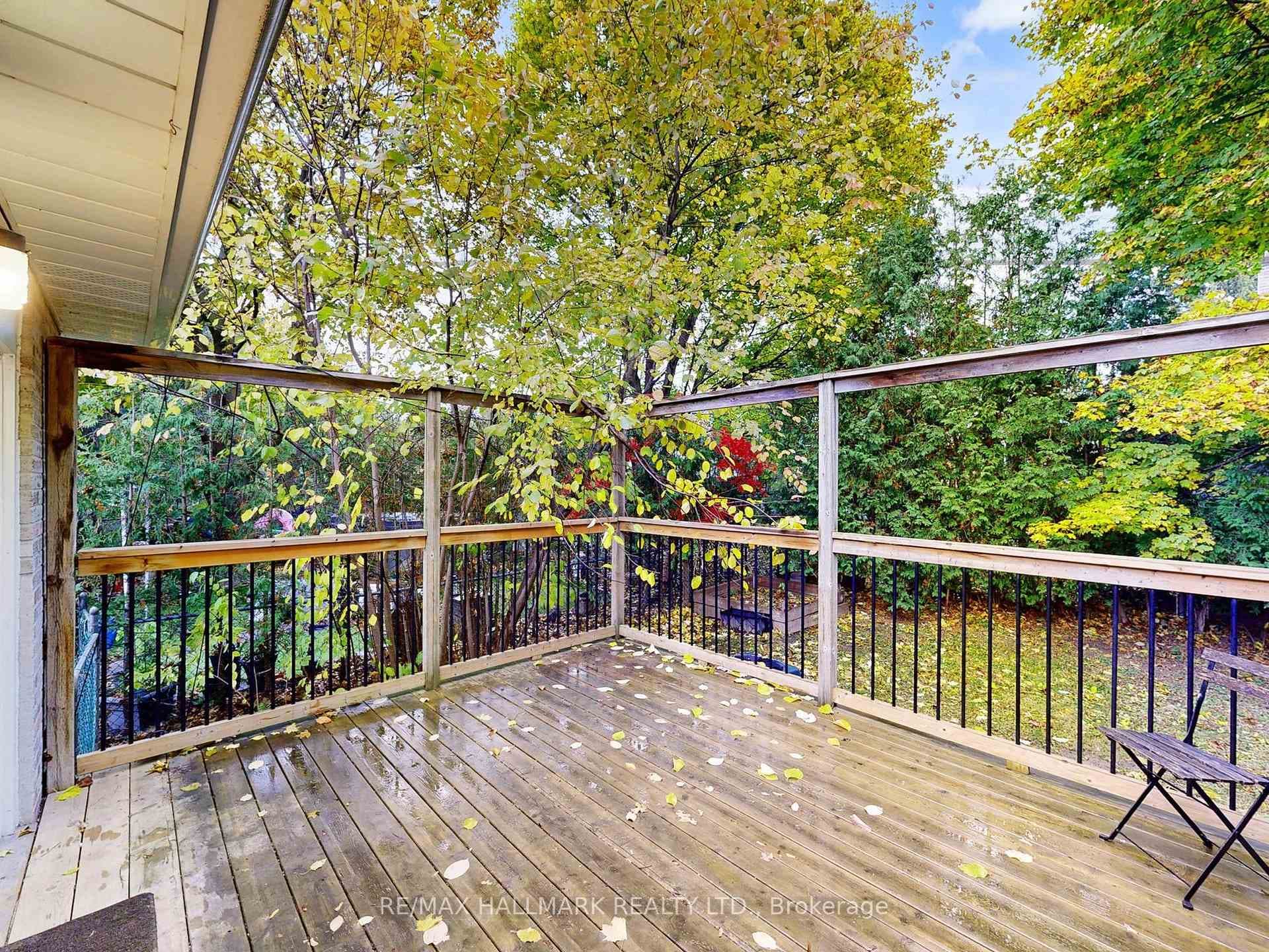 138 Armitage Drive photo 47