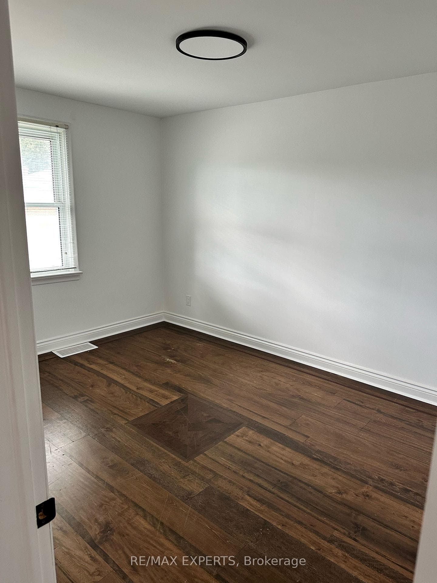 557 Wilson Road photo 10