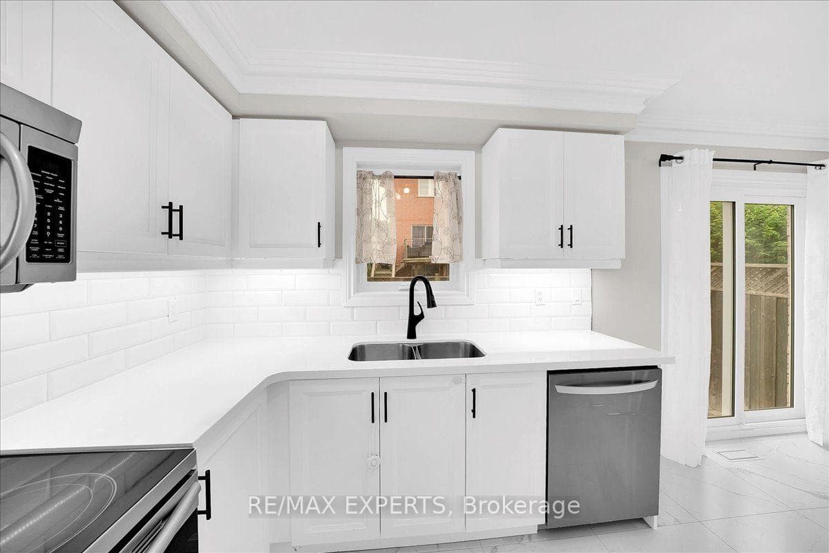 12 Silvervalley Drive photo 18