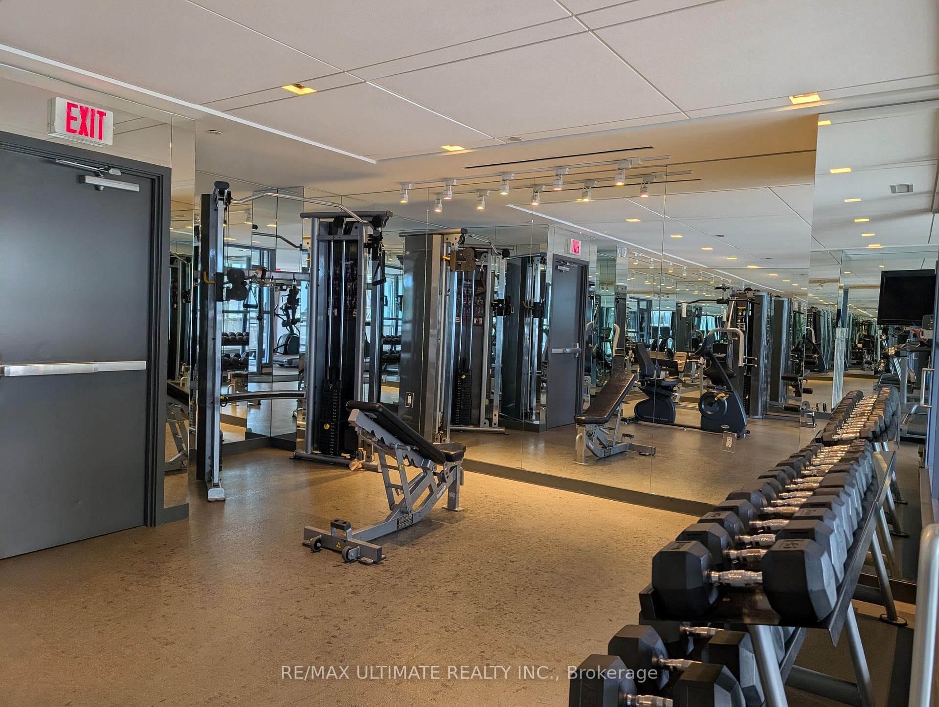 210 Simcoe Street Unit 611 photo 42