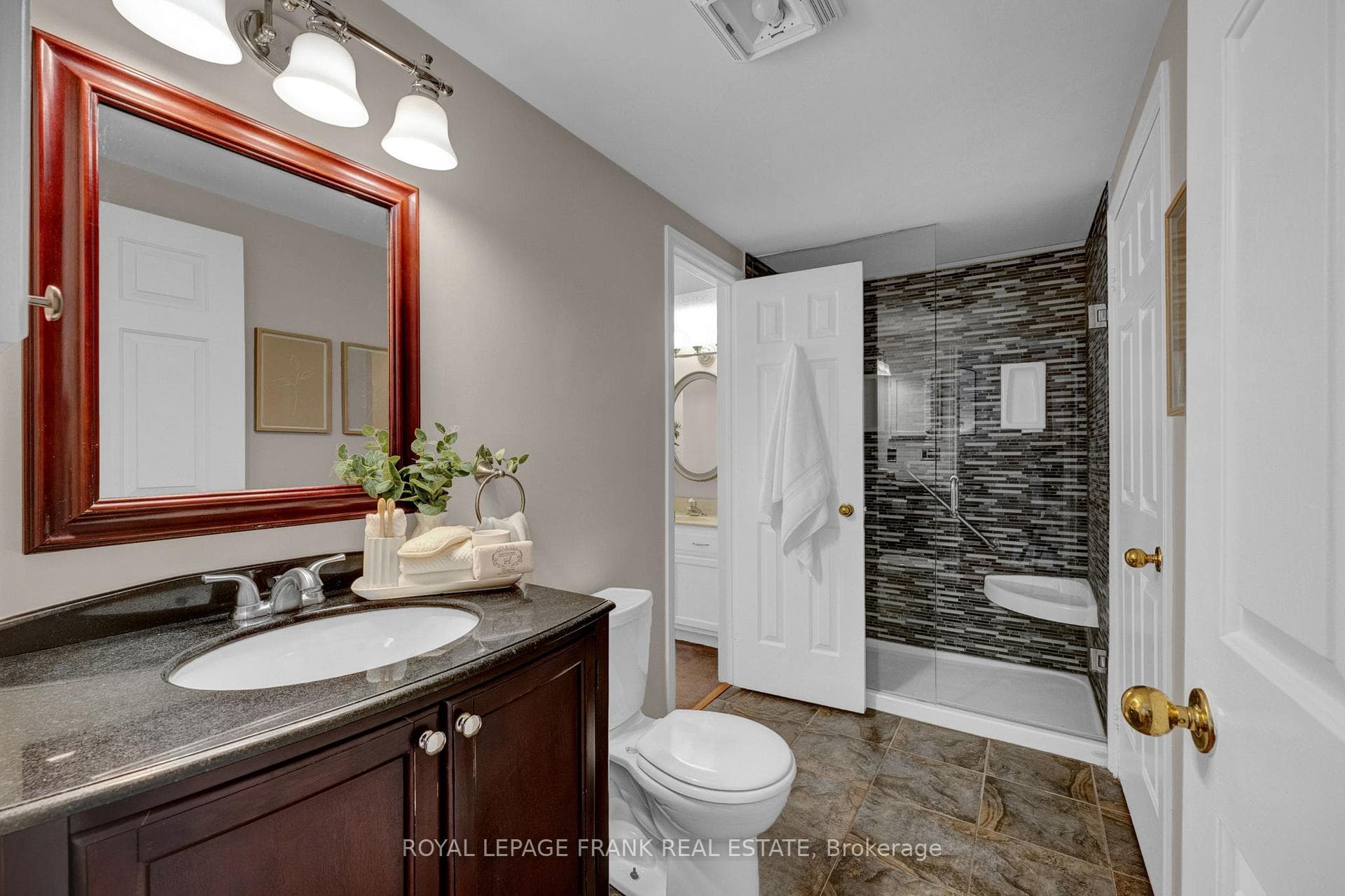 1663 Nash Road Unit D10 photo 13