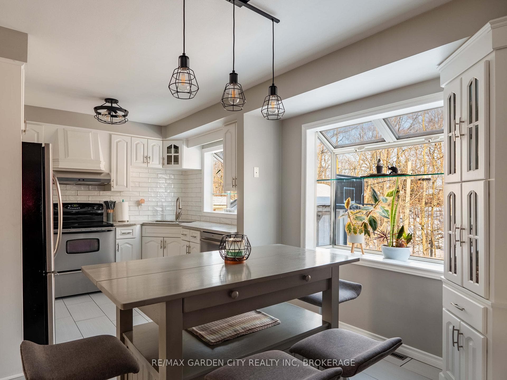 75 Dunvegan Road photo 14