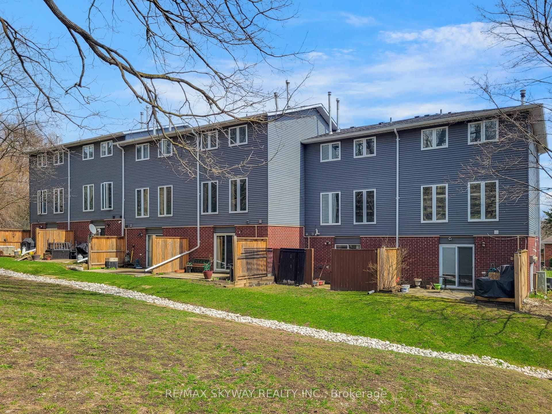 56 Harris Avenue Unit B photo 48