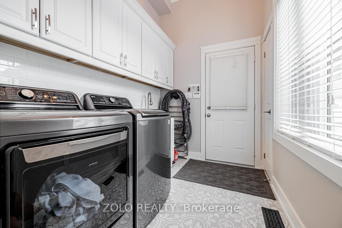 208 Moody Drive photo 14