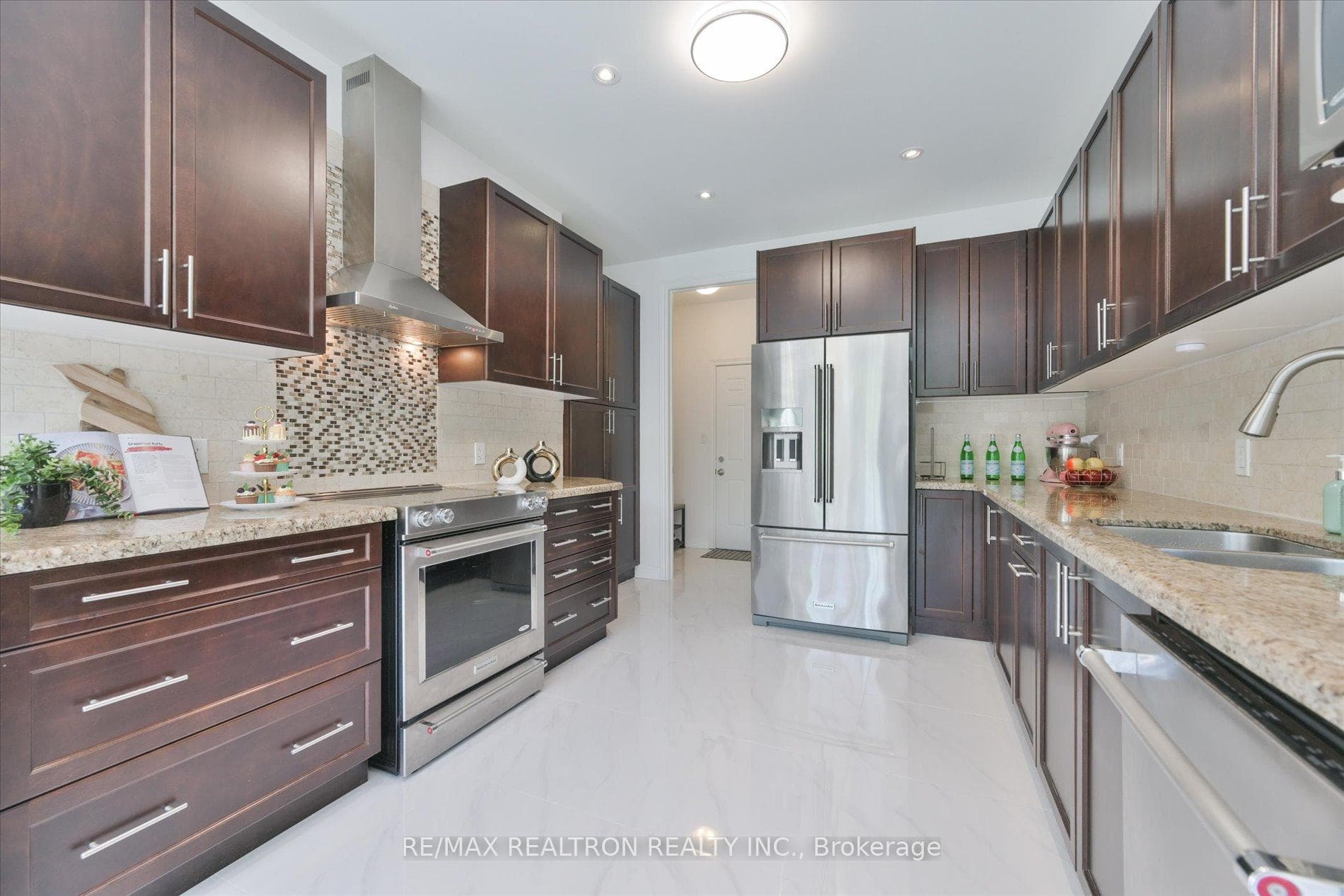 175 William Graham Drive photo 15