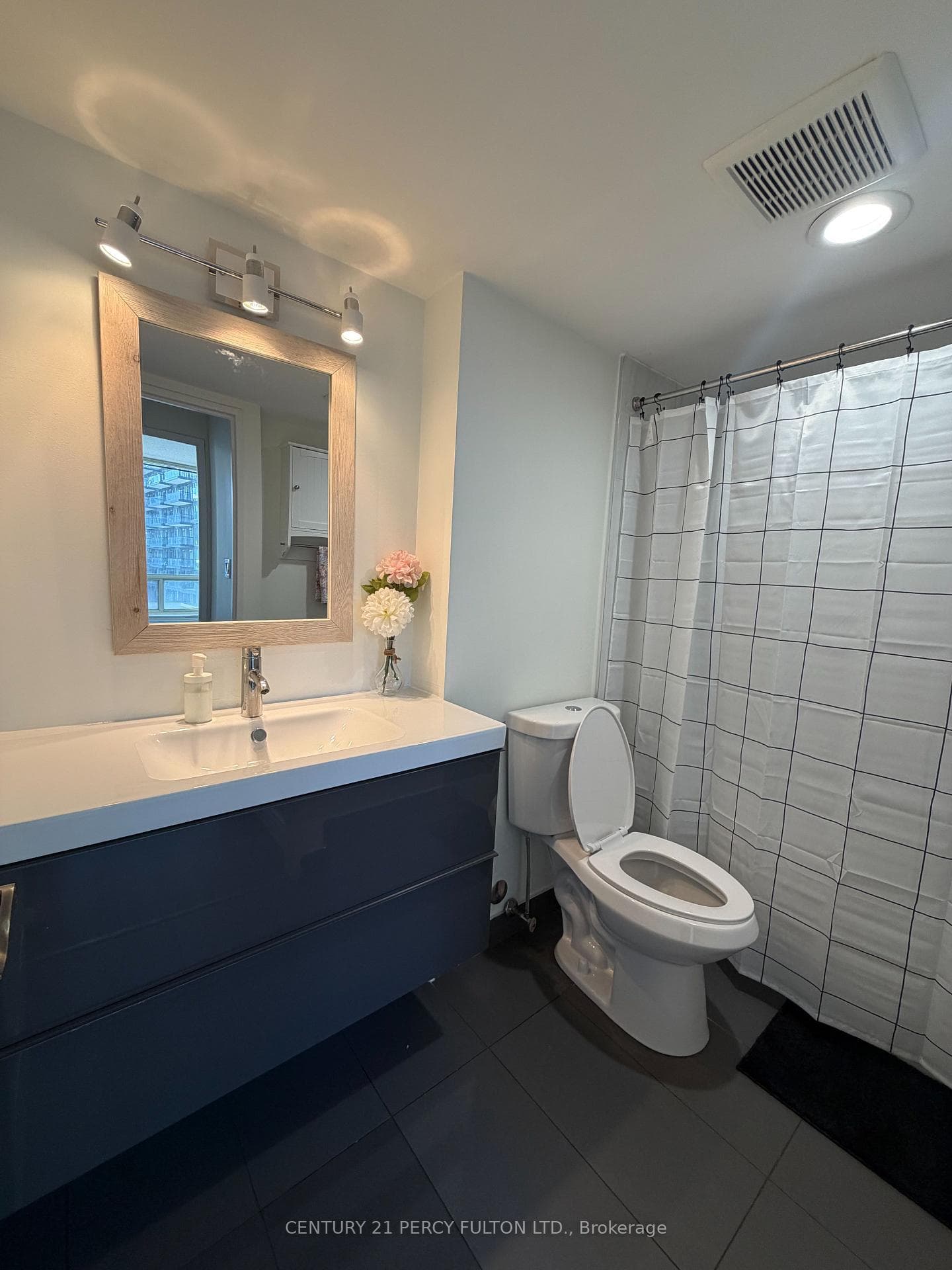30 Greenfield Avenue Unit 1115 photo 15