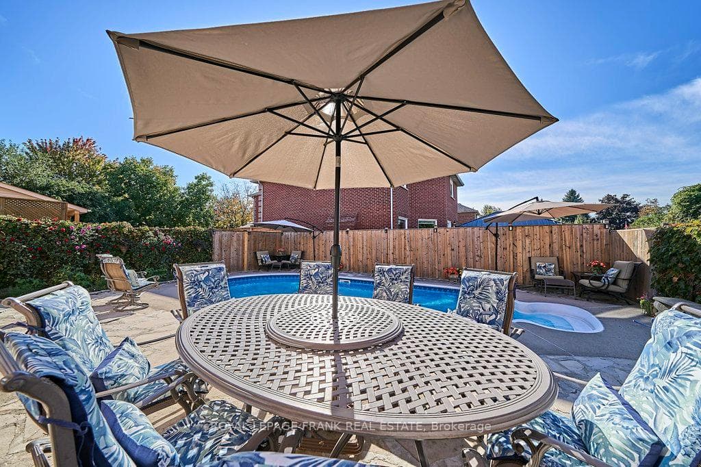 11 Hartrick Place photo 30