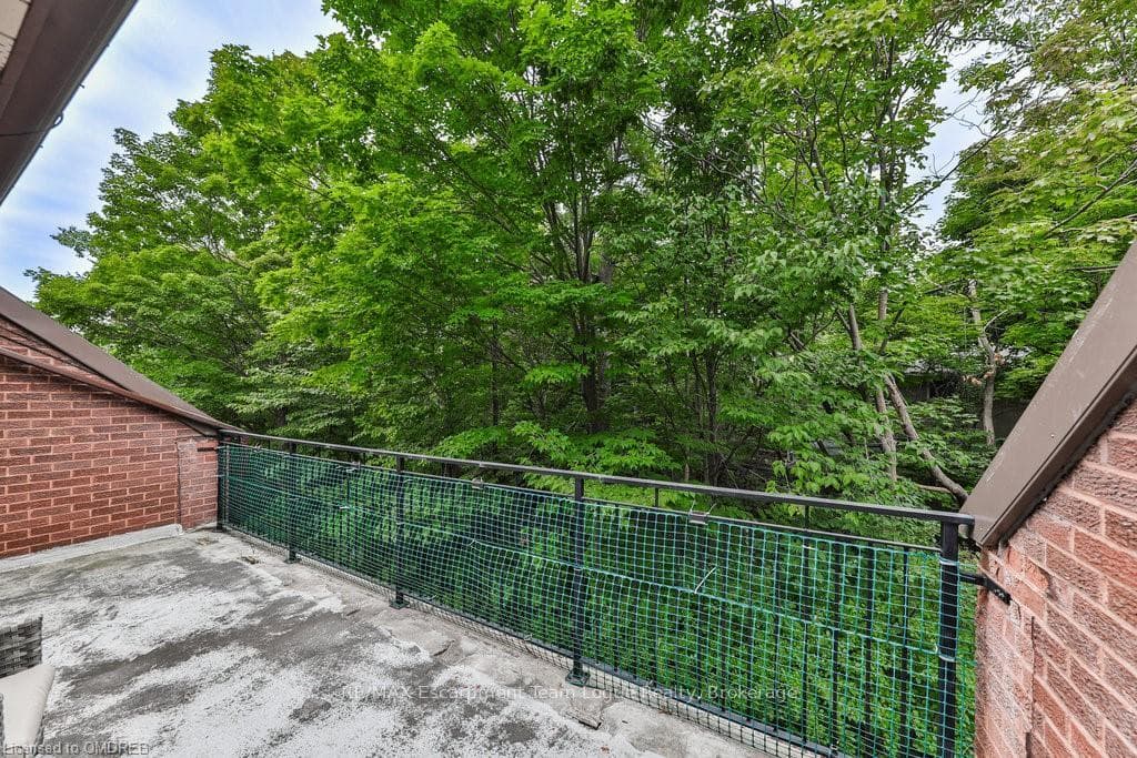 530 FALGARWOOD Drive Unit 24 photo 23