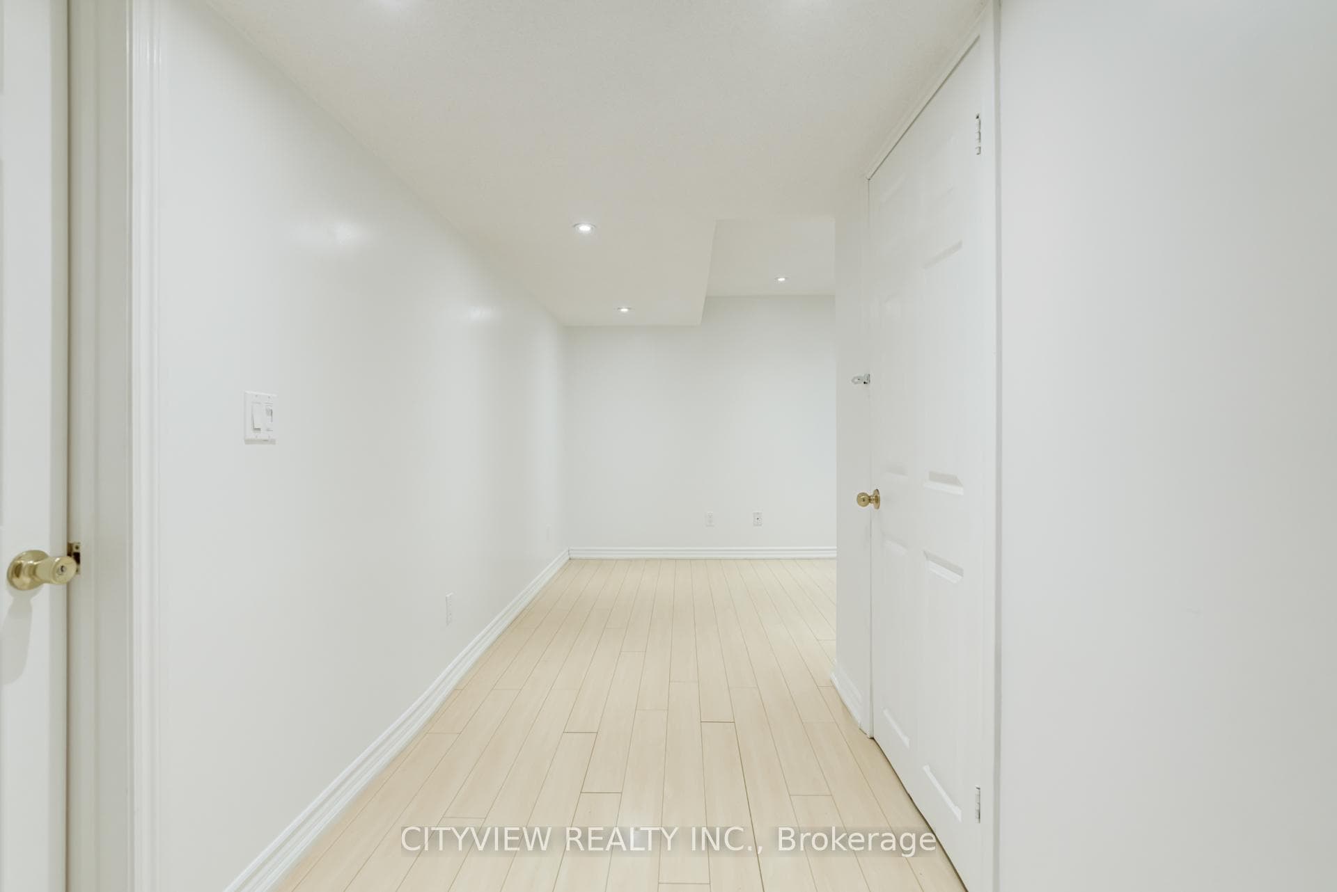 634 Amaretto Avenue photo 34