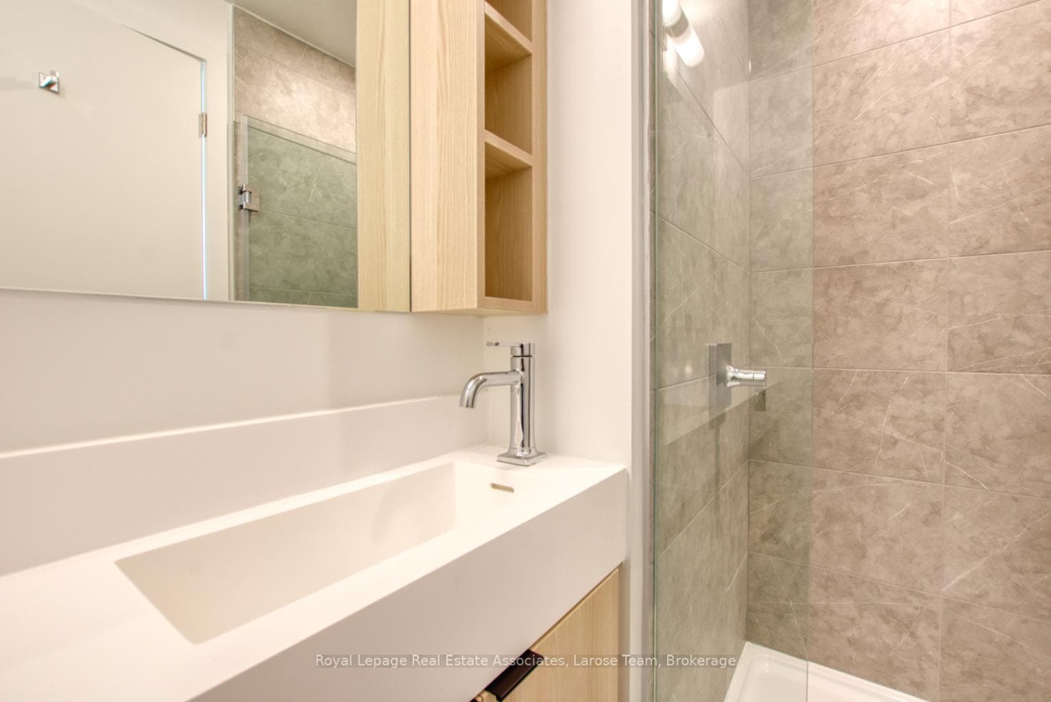 252 Church Street Unit 5509 photo 16