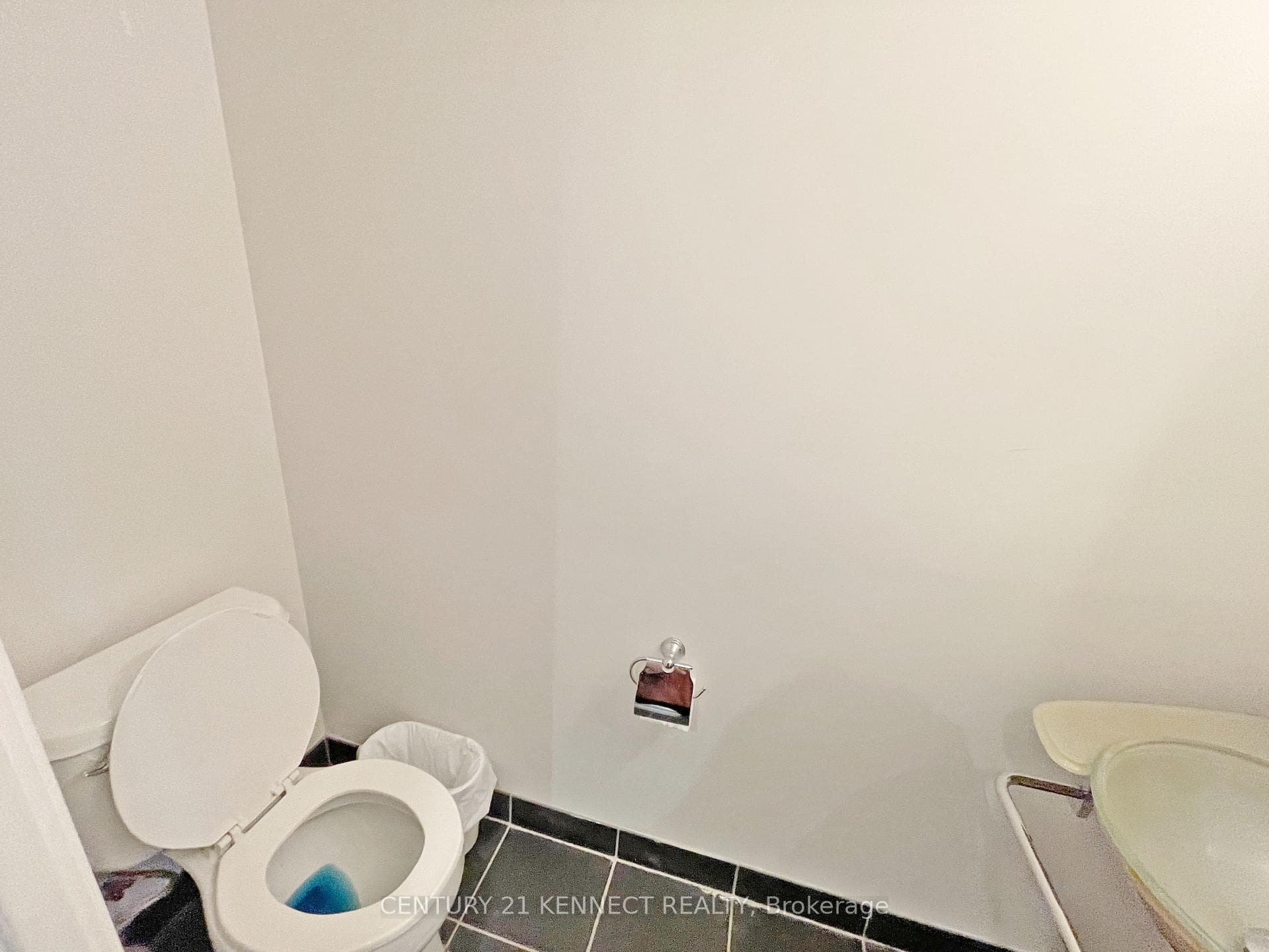 8 Scollard Street Unit 1305 photo 19