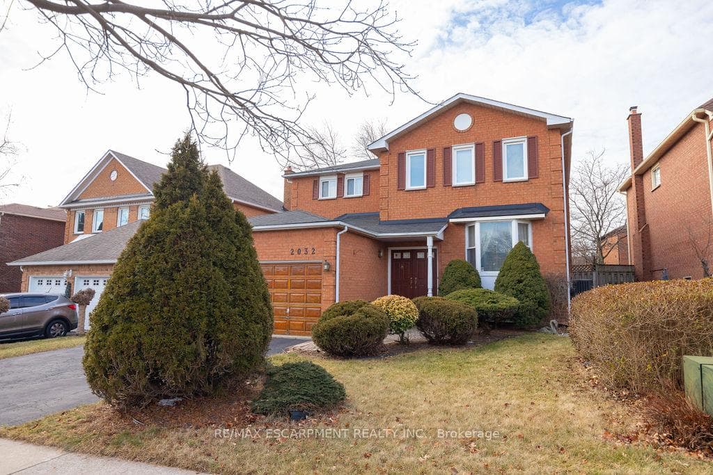 2032 Grand Boulevard photo 2