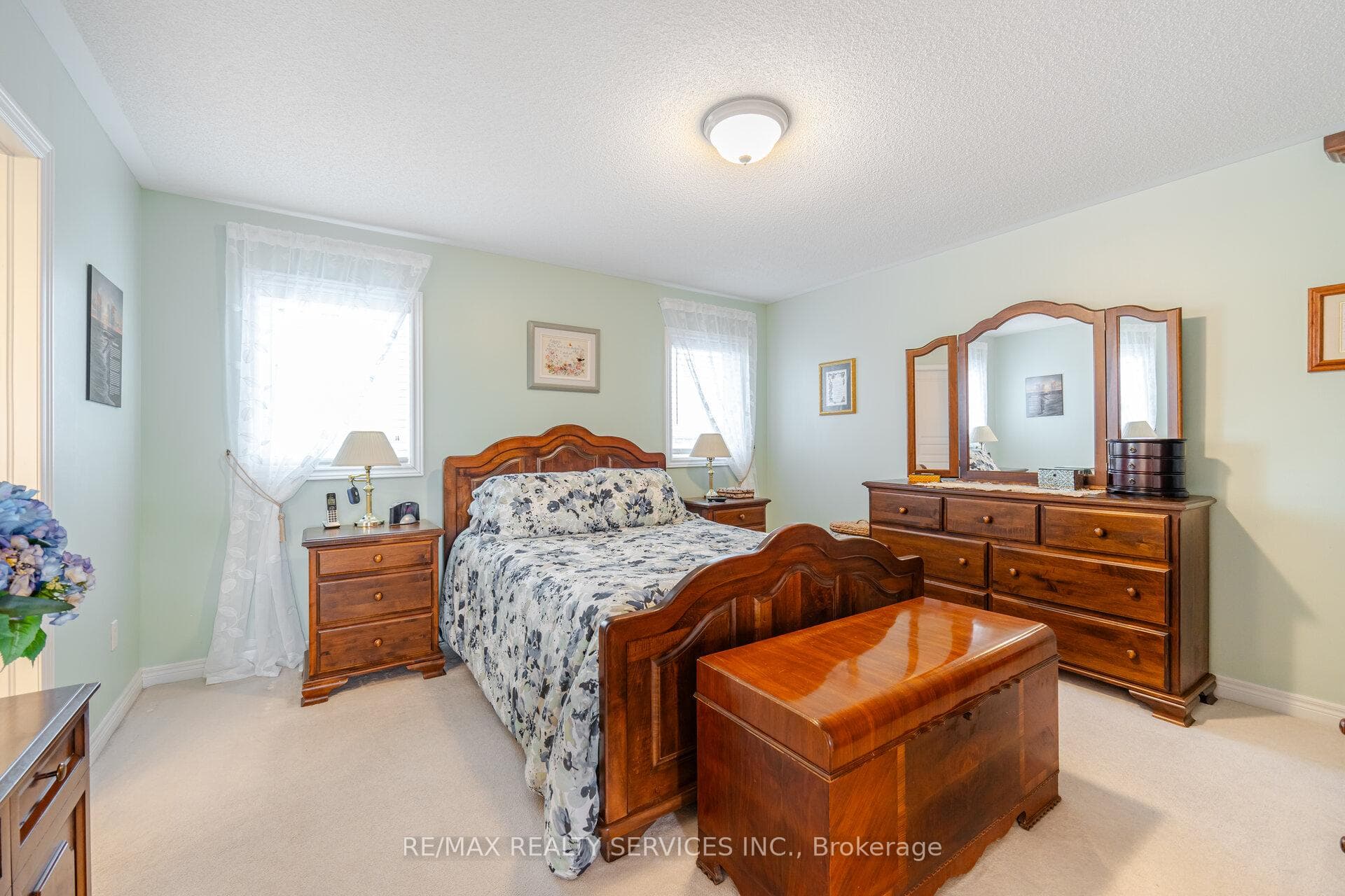 82 Begonia Crescent photo 18