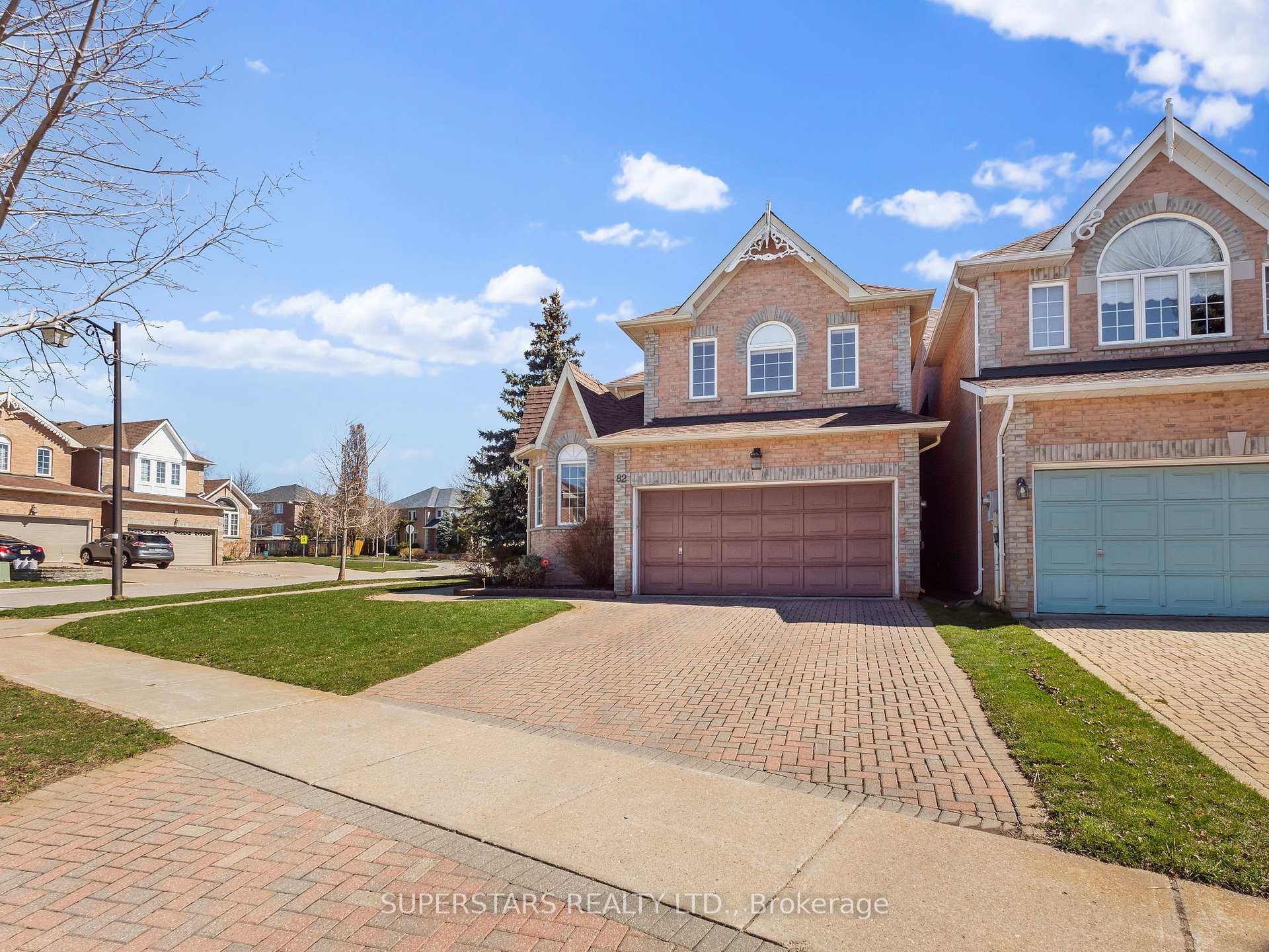 82 Halterwood Circle photo 2