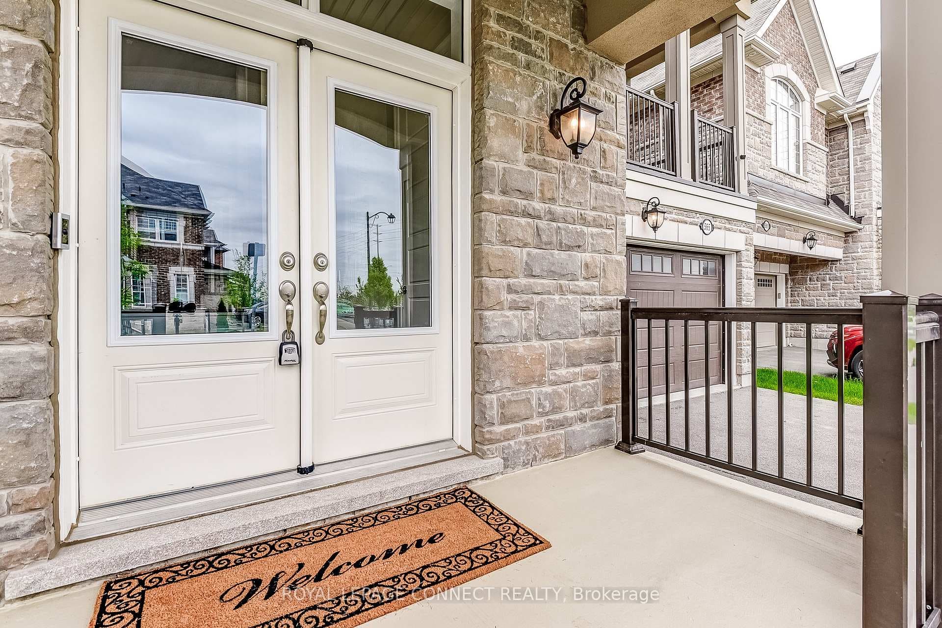 565 Juneberry Court photo 2
