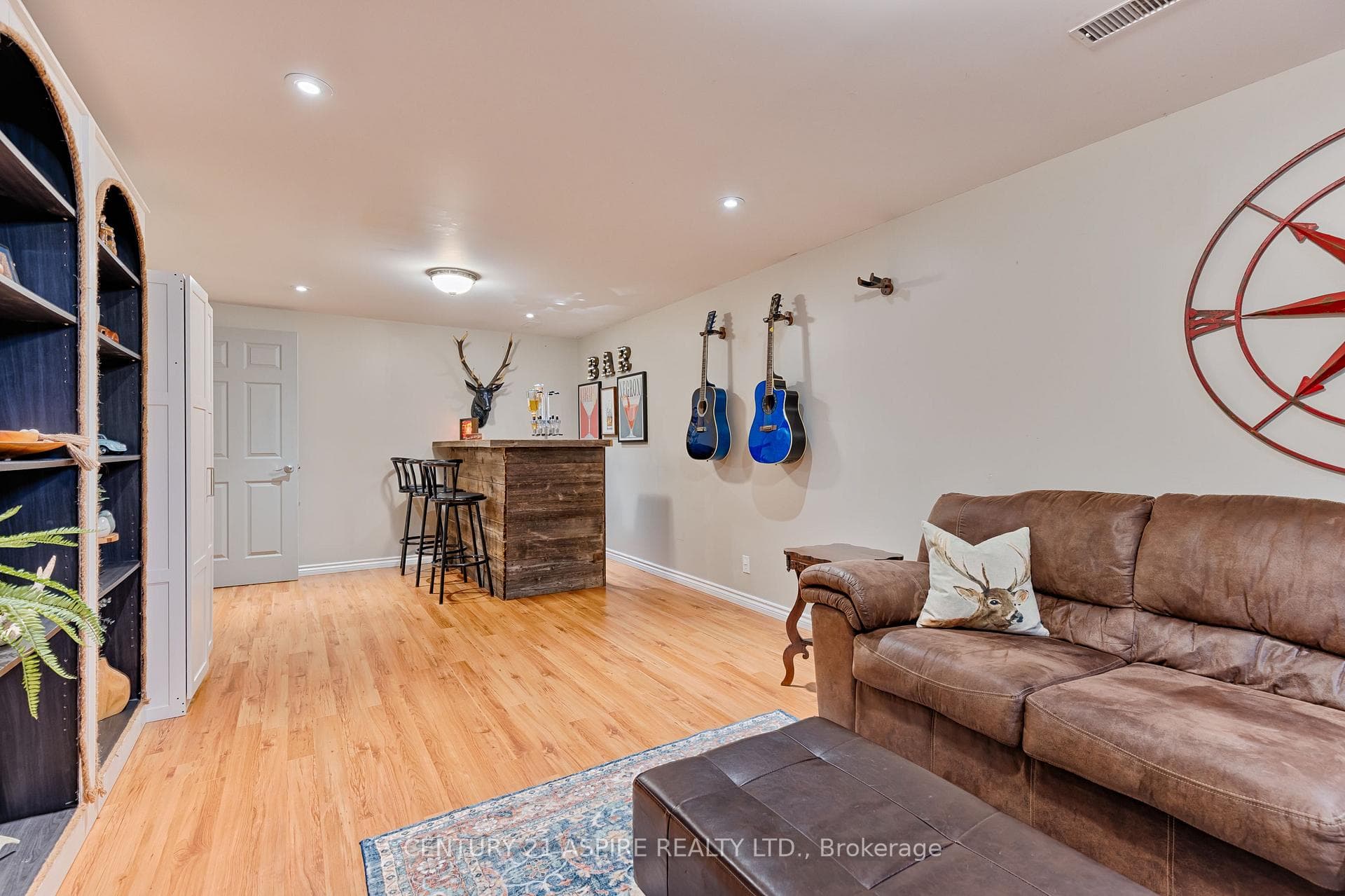 22 Harris Crescent photo 28
