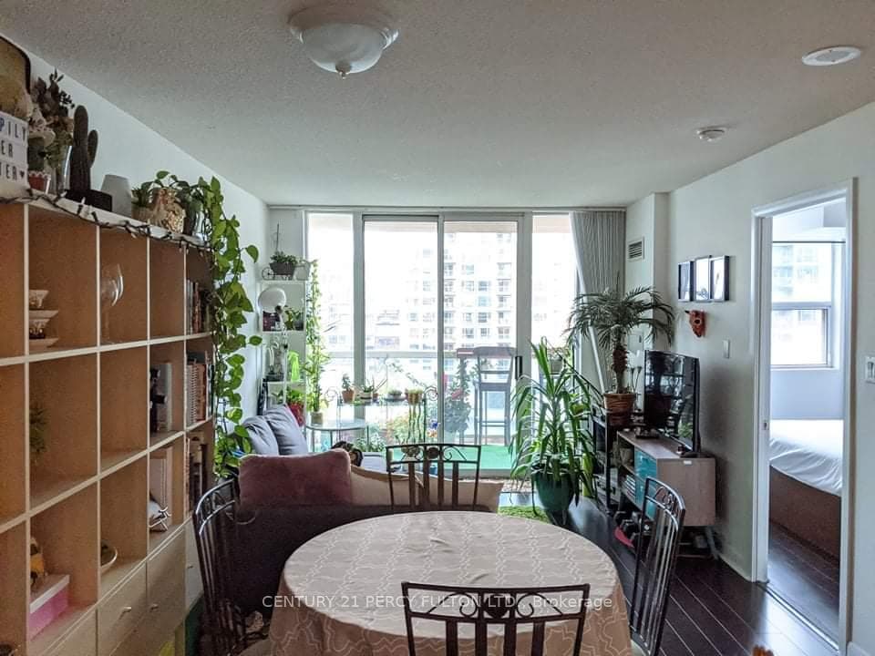 313 Richmond Street Unit 1158 photo 5