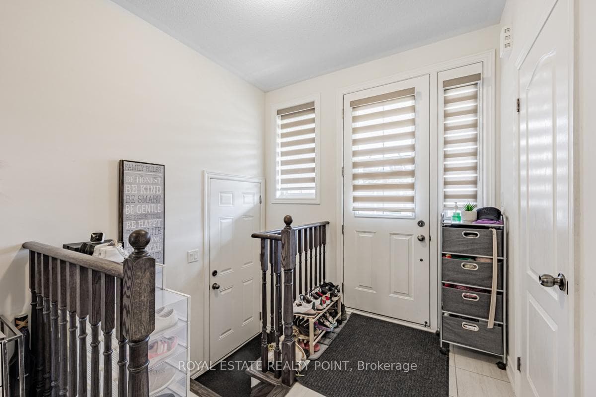101 Bill Hutchinson Crescent photo 6