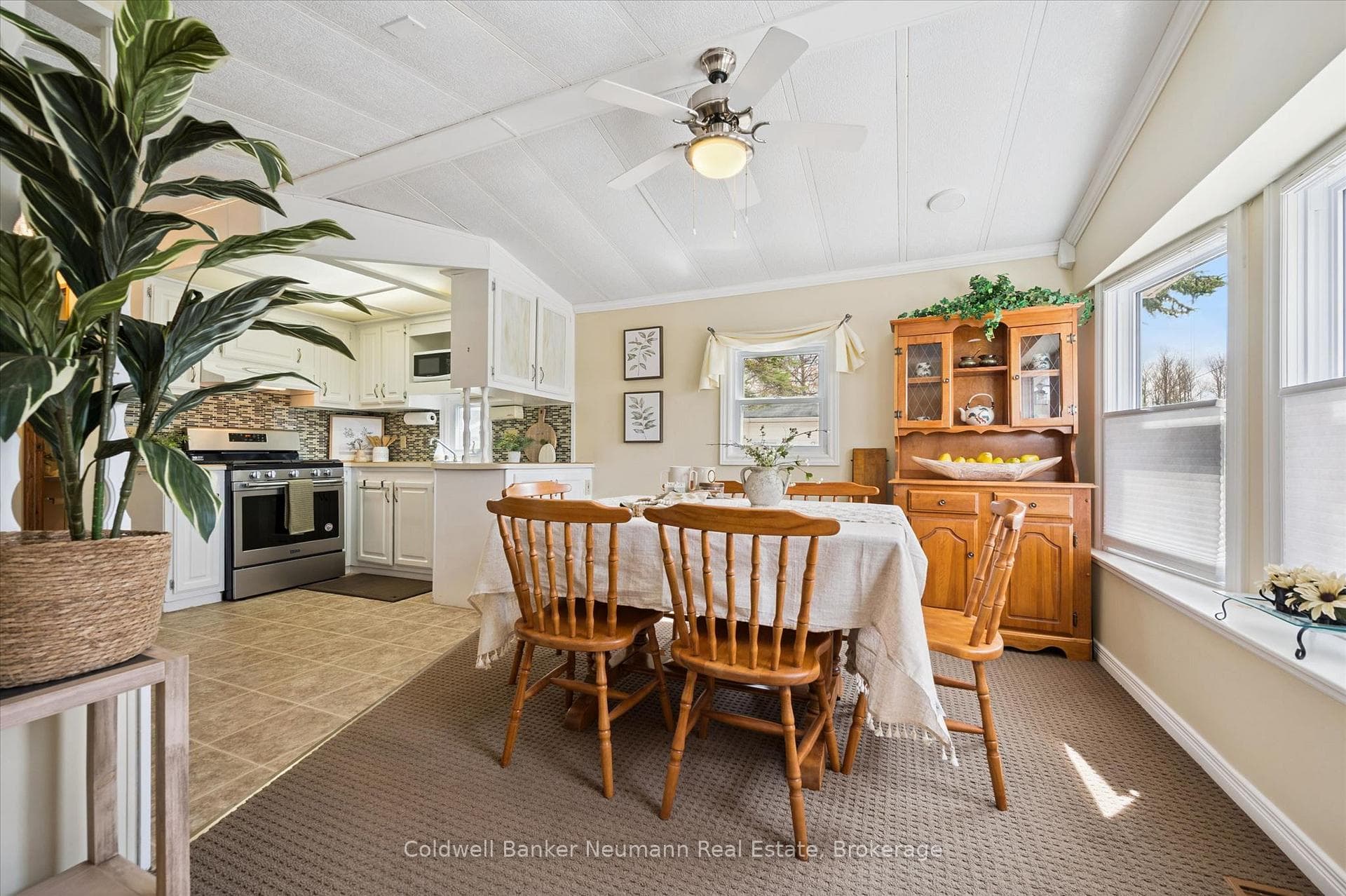 401 Teak Trail photo 8
