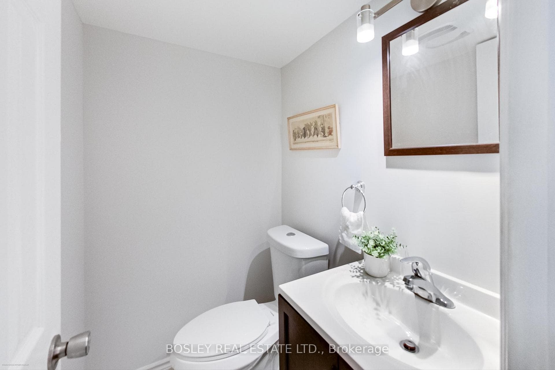 325 Jarvis Street Unit 29 photo 19