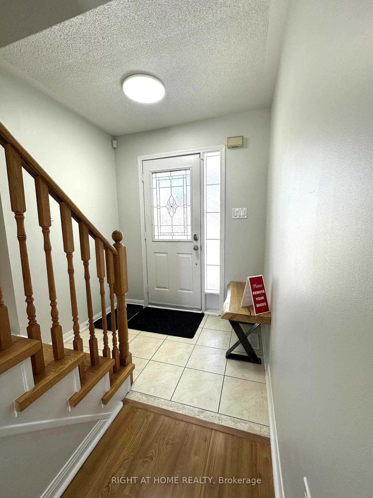 56 Longueuil Place photo 19