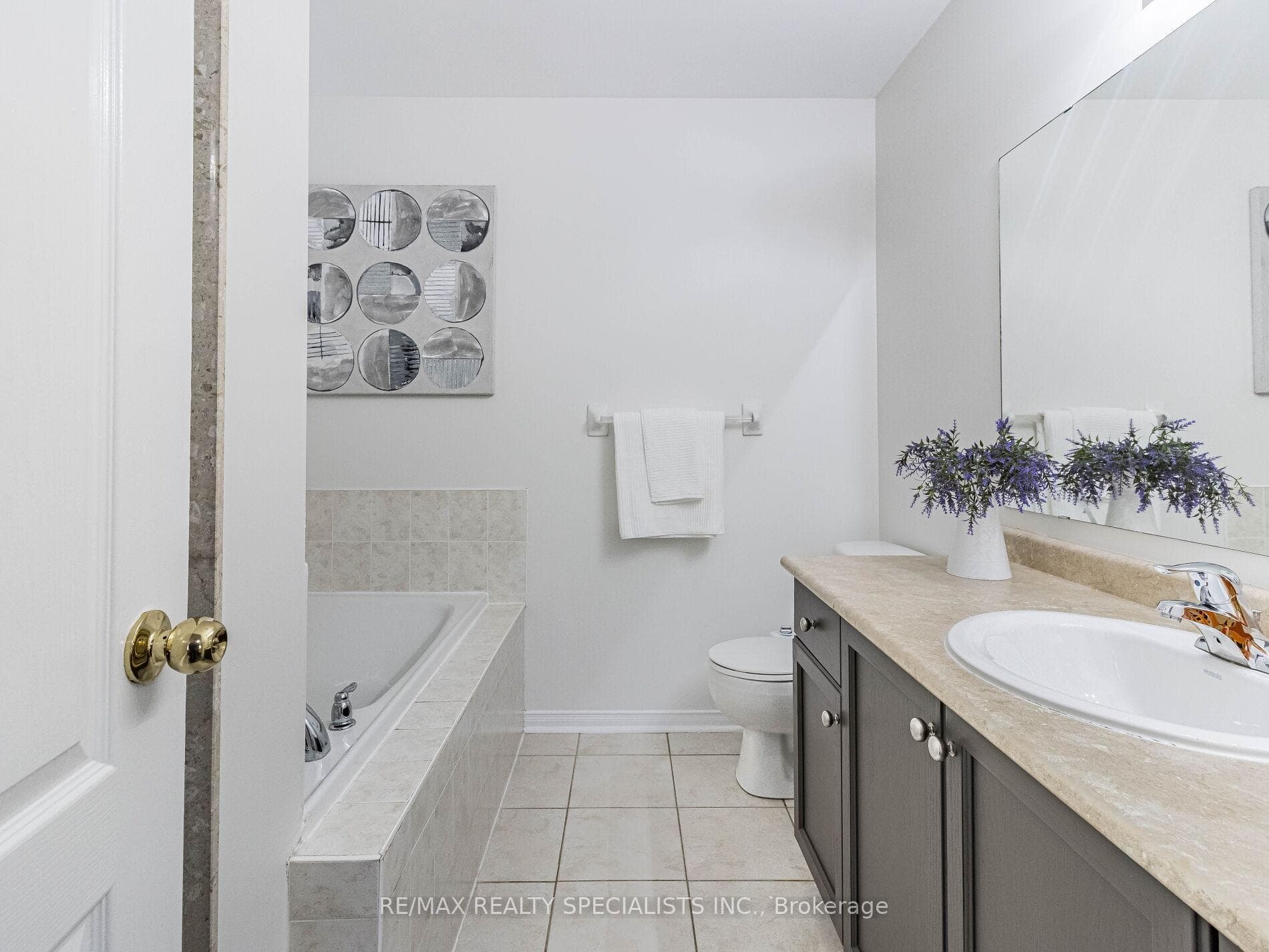 Master Ensuite