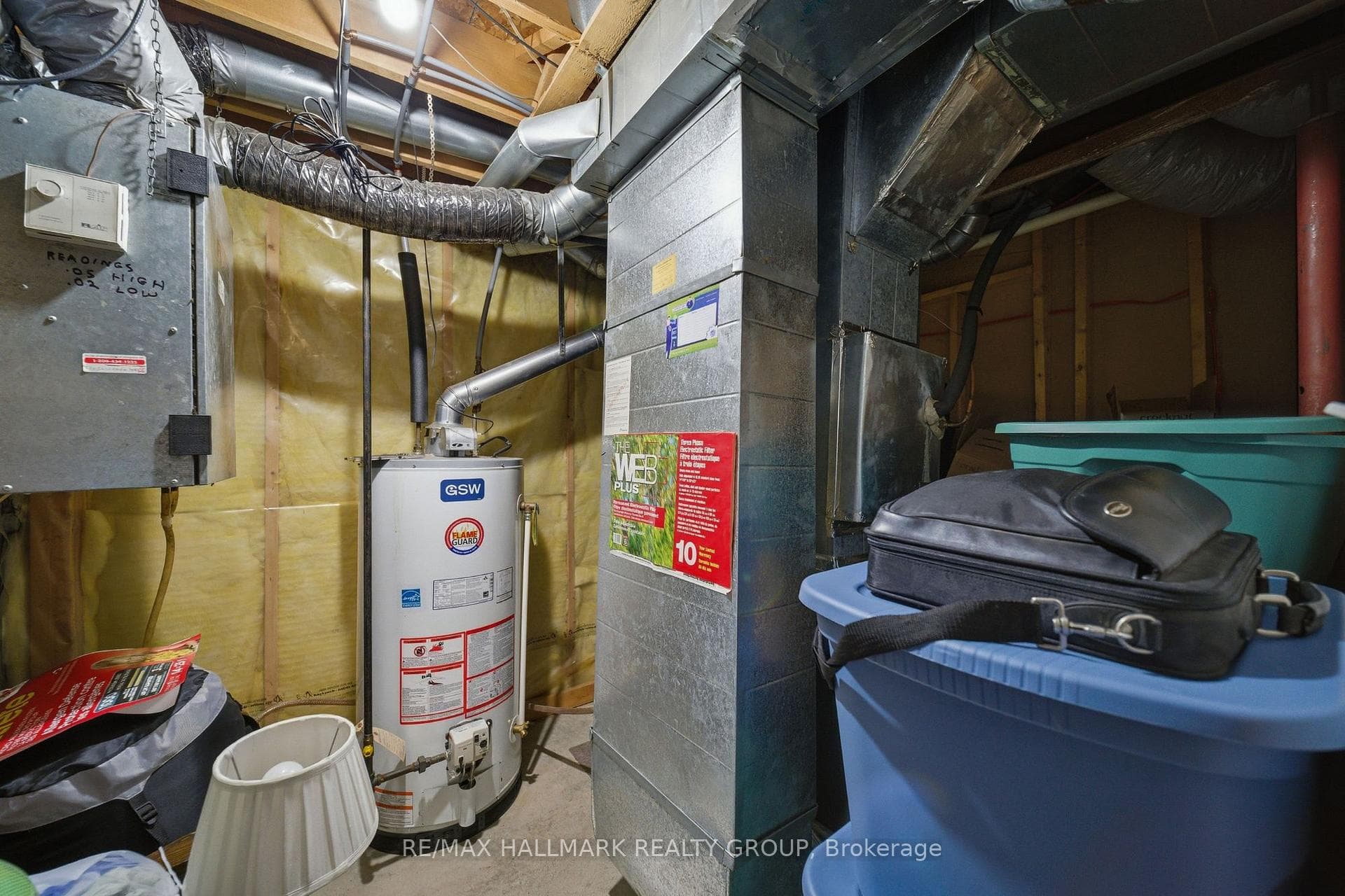 902 Paradise Crescent photo 23