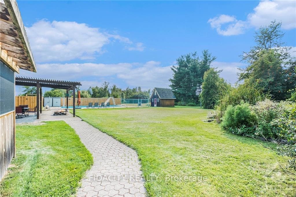 2956 RIVER Road photo 23