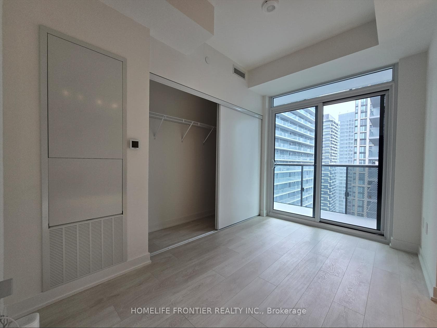 117 Broadway Avenue Unit 2803 photo 4