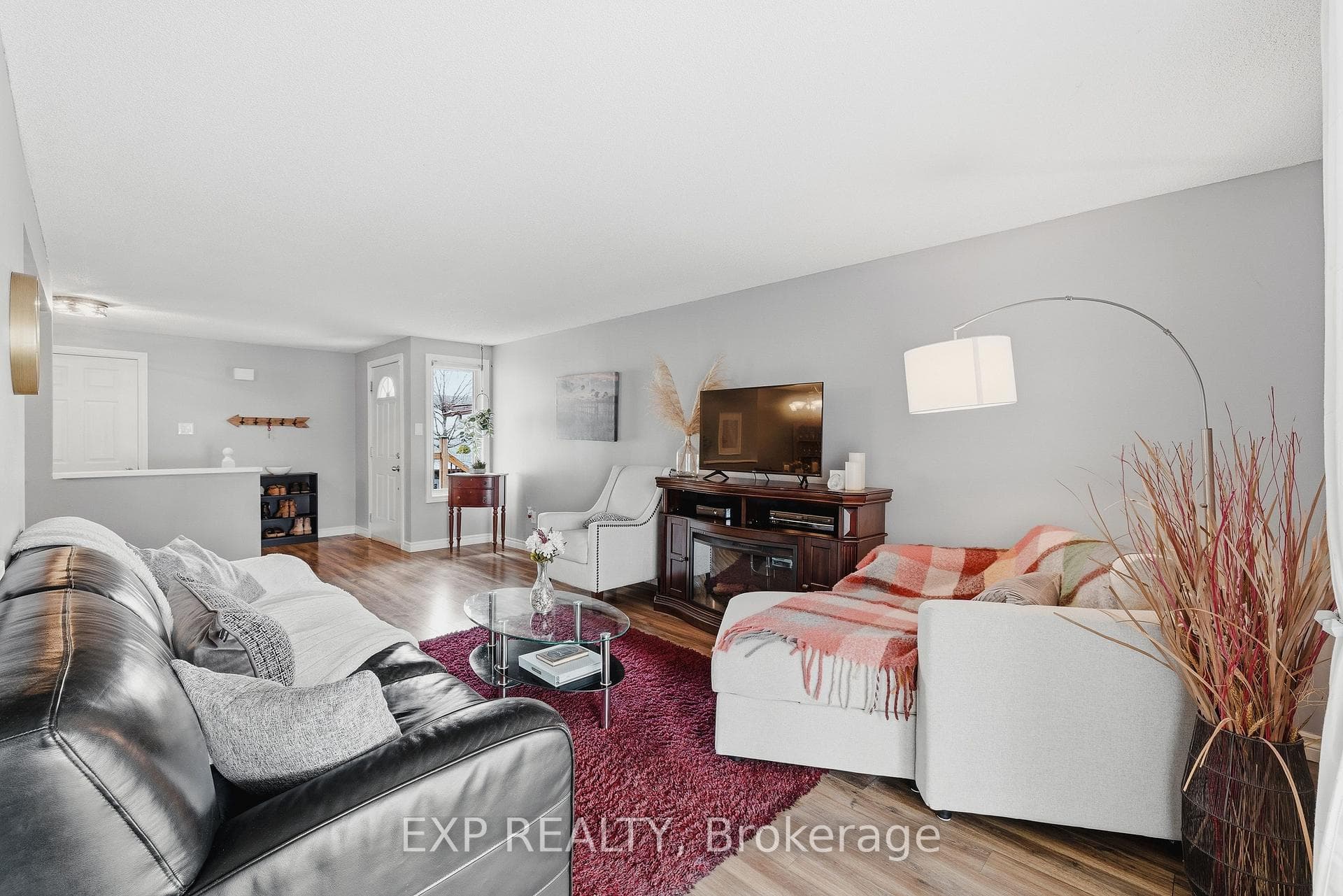 160 Carter Crescent photo 18