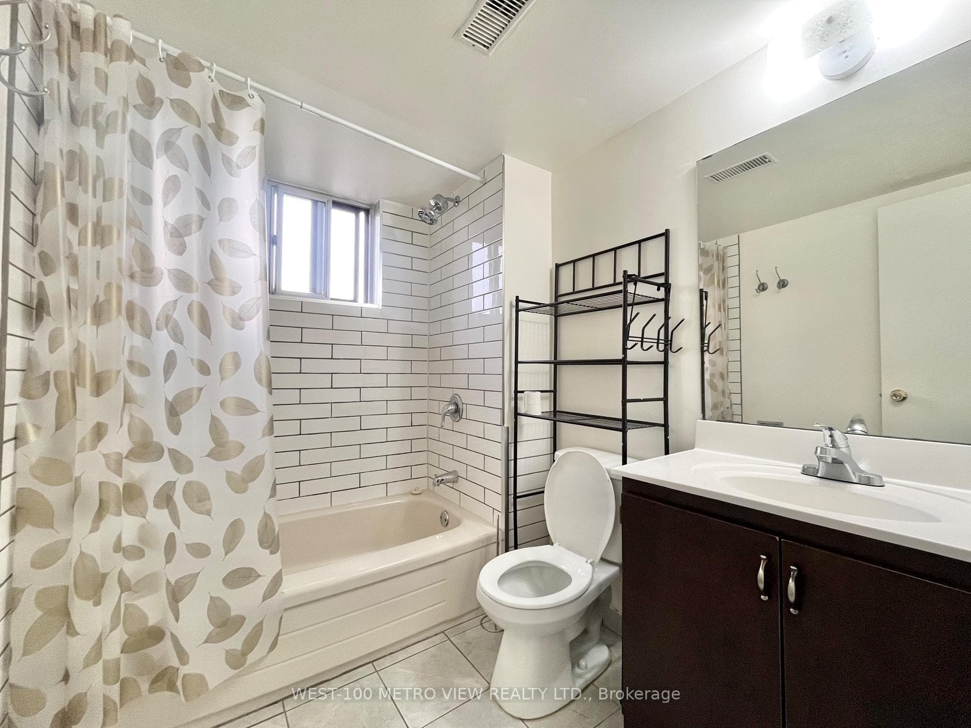 1686 St Clair Avenue Unit 3A photo 8