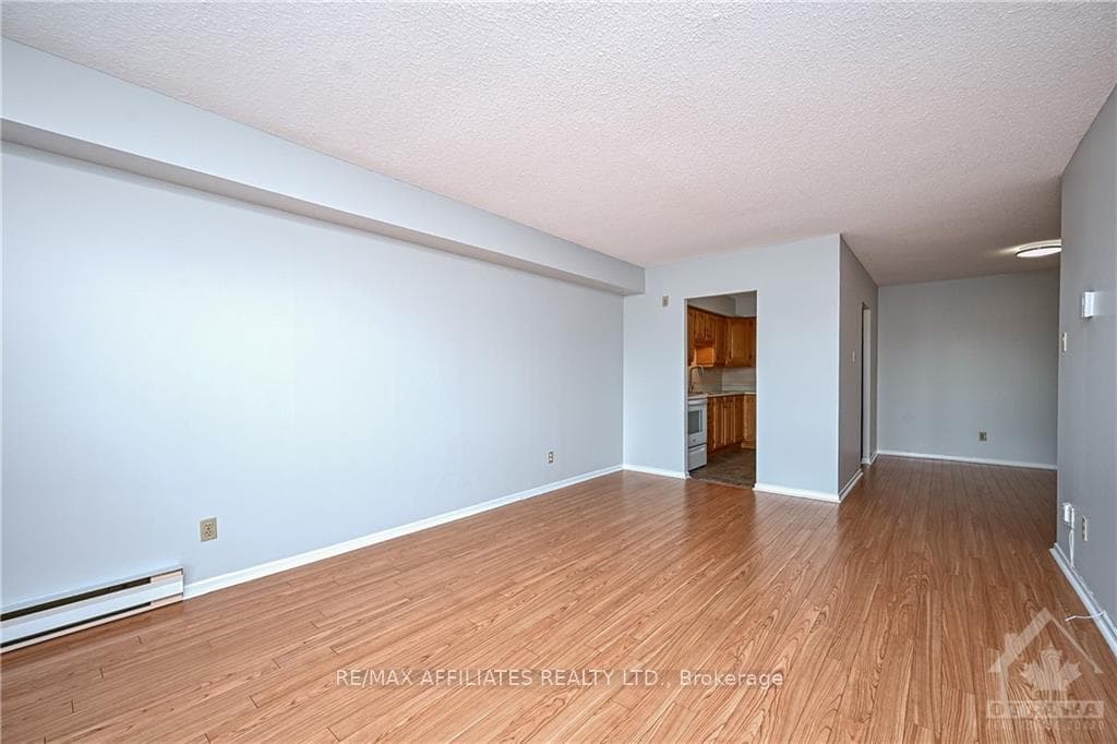 158C MCARTHUR Avenue Unit 401 photo 9