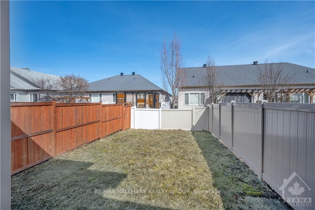 220 GOSSAMER Street photo 26